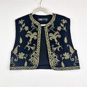 Zara Cropped Embroidered Vest Size M Black Gold Open Floral Whimsigoth Bohemian